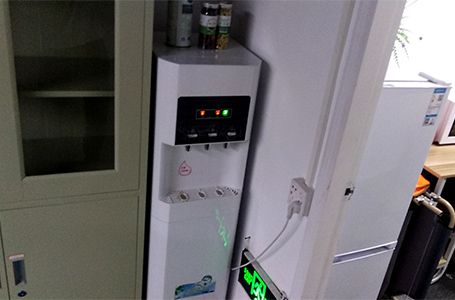 應(yīng)用場景-工廠專用飲水機(jī)
