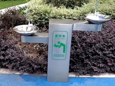 公園戶外飲水機：便捷與健康的守護者