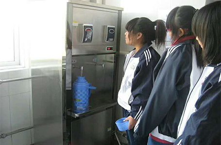 校園IC卡飲水機(jī)解決學(xué)校飲水問(wèn)題