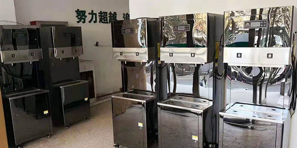 圣藍教您學校專用步進式開水器保養(yǎng)方法