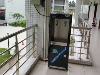 海能達選擇安裝圣藍高端智能步進式開水器