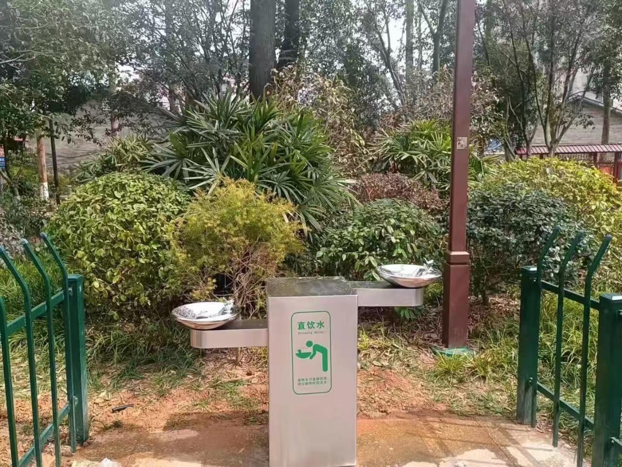 廣州兒童公園安裝現(xiàn)代化戶外直飲水臺，提升游玩體驗