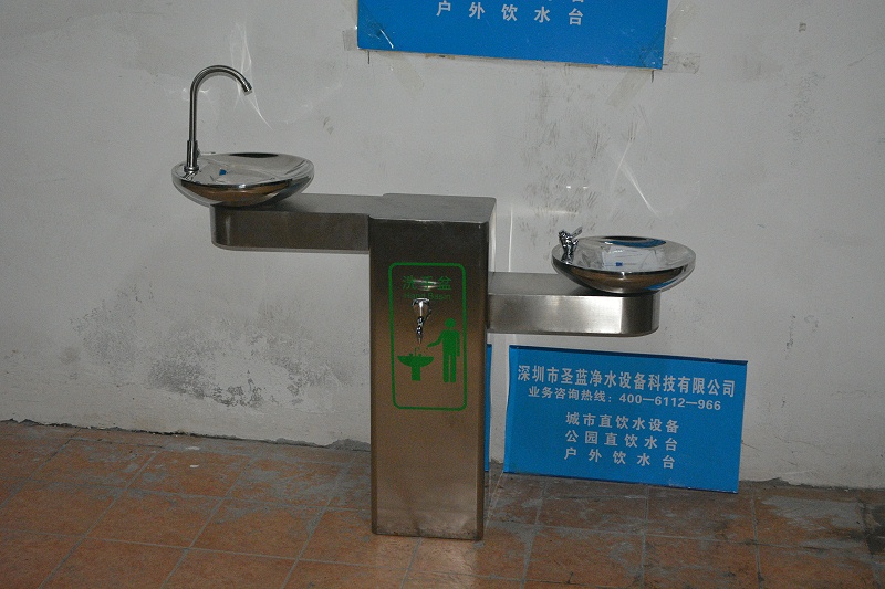 戶外飲水臺(tái)